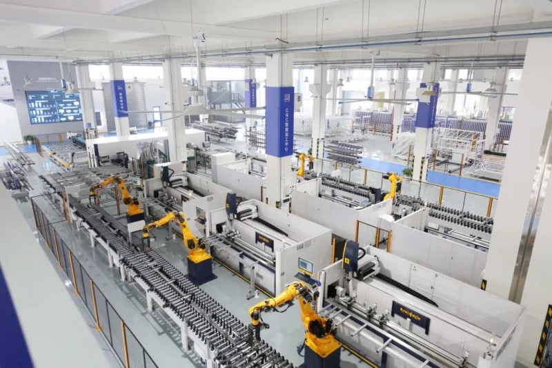 官宣!央視網(wǎng)《超級(jí)工廠》走進(jìn)皇派門(mén)窗探索門(mén)窗數(shù)智化奧秘